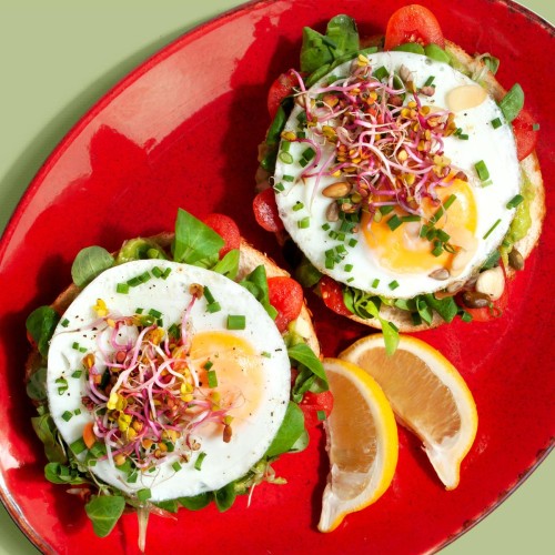 Tost na bajglu z guacamole