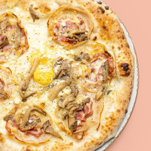 Pizza Carbonara con funghi ostrica