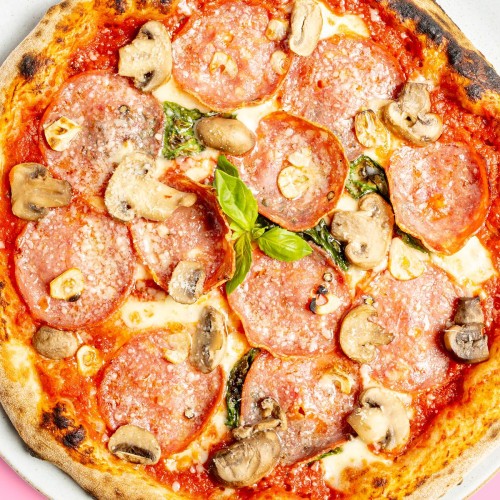 Pizza Salami Fungi